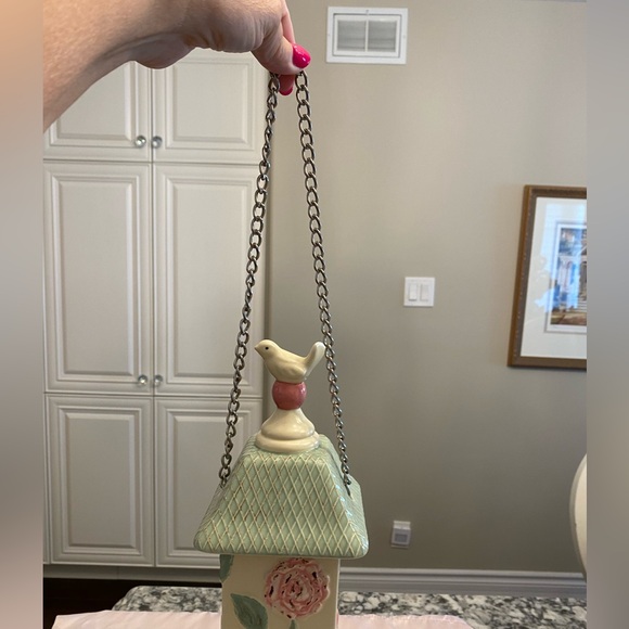 VINTAGE SHABBY CHIC BIRD FEEDER IN CREAM, PINK AND GREEN DISTRESSED COLOURS - Picture 8 of 11